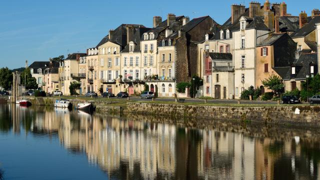 Quai Jean-Bart and its shipowners' houses in Redon